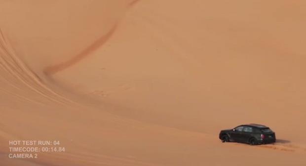 شاسی بلند بنتلی در صحرای سوزان!